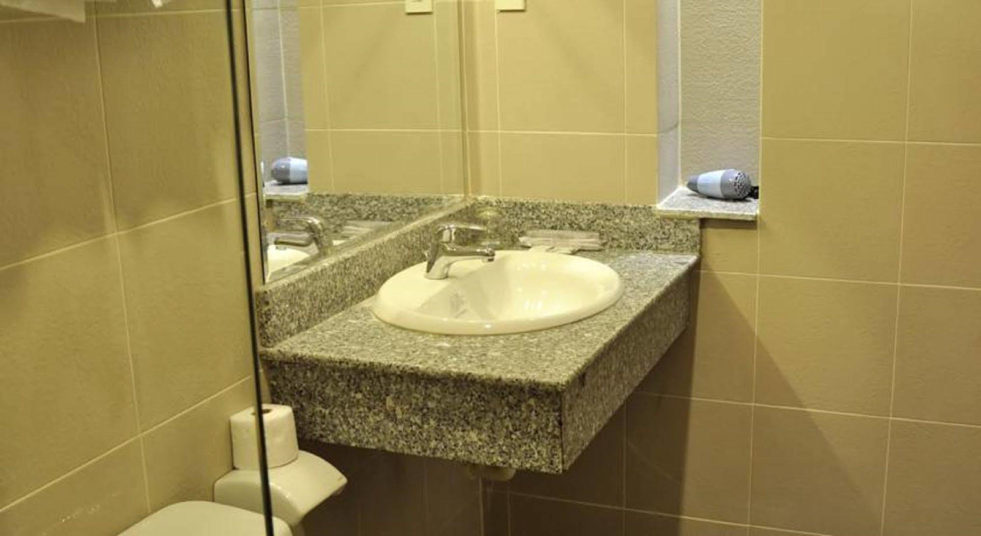 White Lion Hotel نها ترانج المظهر الخارجي الصورة