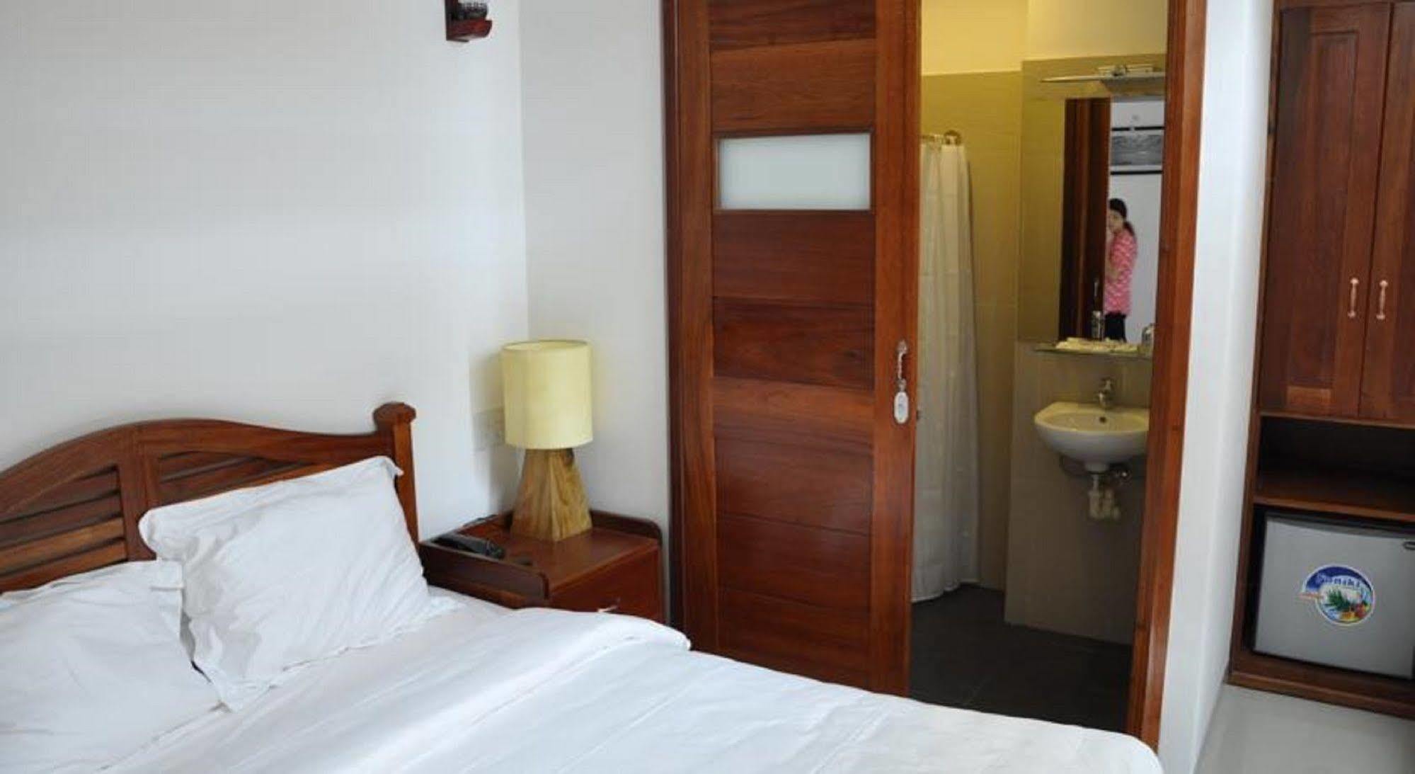 White Lion Hotel نها ترانج المظهر الخارجي الصورة
