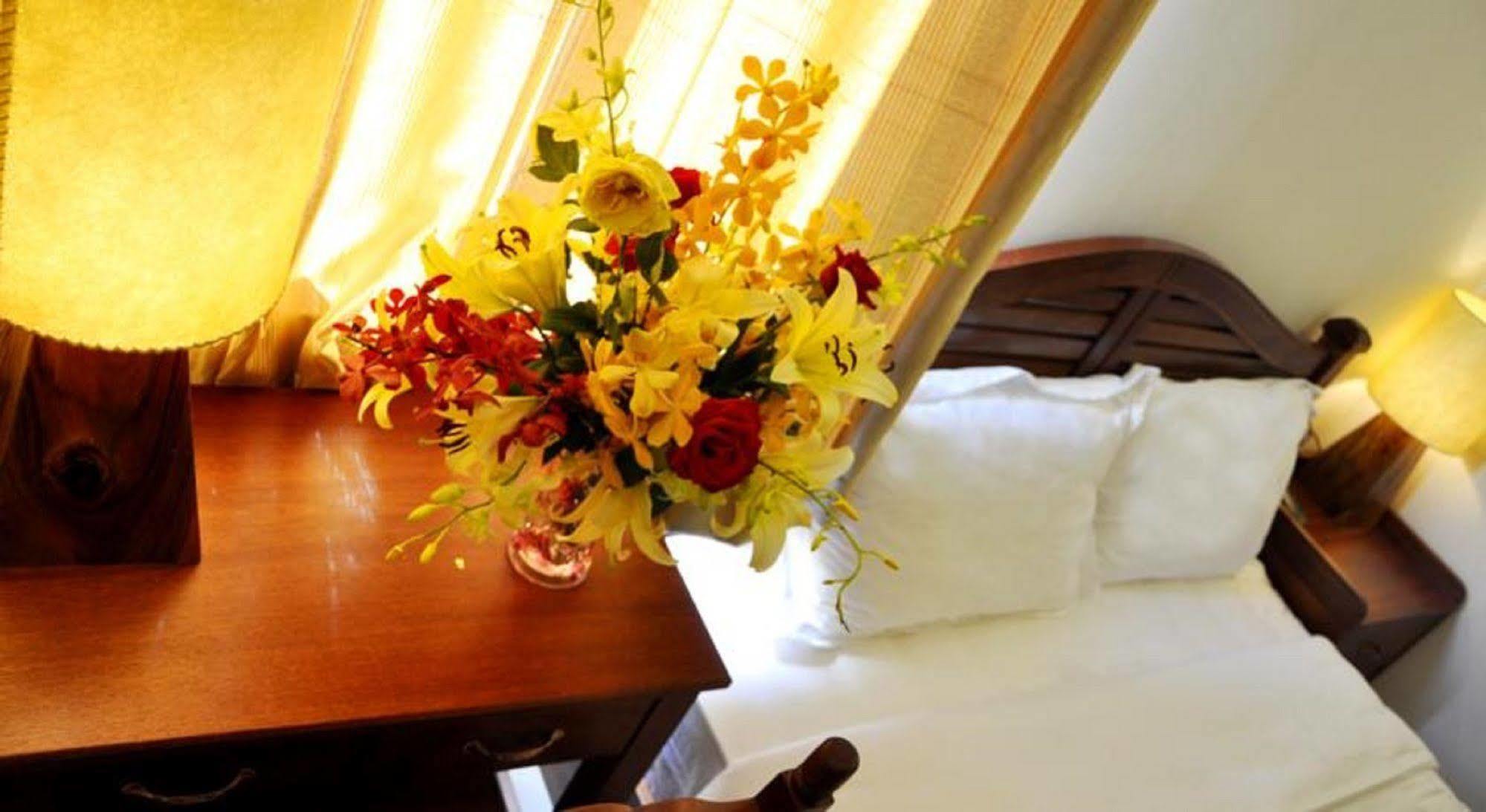 White Lion Hotel نها ترانج المظهر الخارجي الصورة